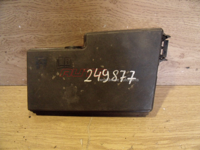 Fuse Box Cover Focus II 2005>2011