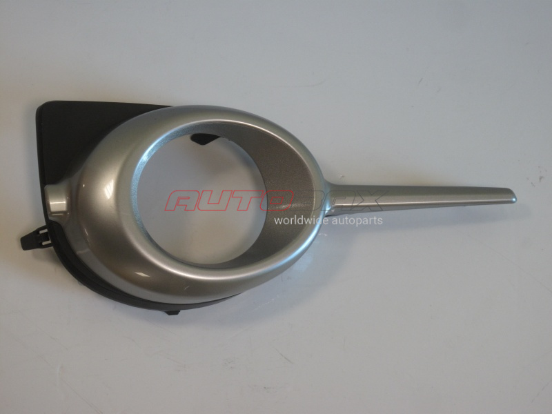 Grille/Fringe Fog Light RAV 4 2006>2013