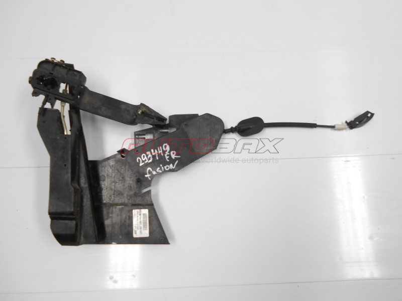 Door Lock Front Right Fusion 2002>