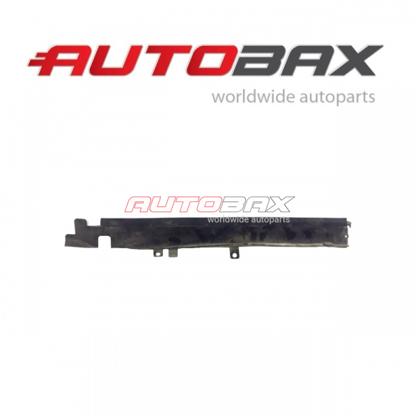 Inner Fender Trim Infiniti M-35/45 (Y50) 2004>2009