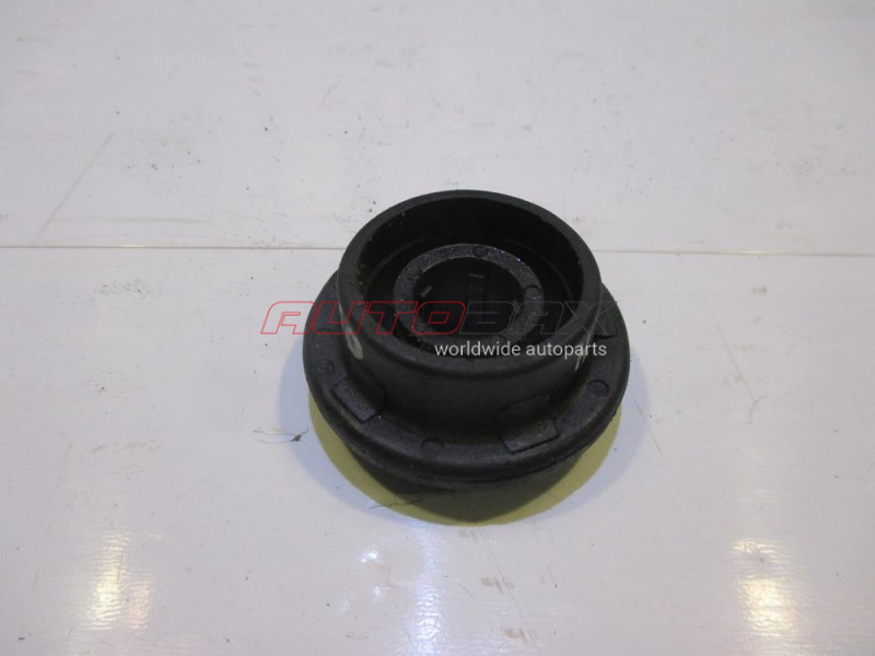 Cooling Radiator Cushion/Bracket Camry (V50/55) 2012>