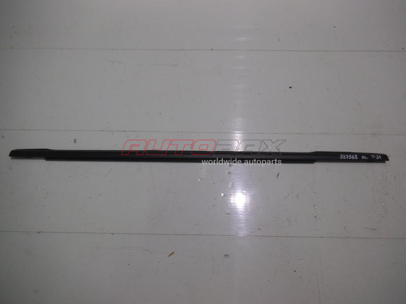 Rear Left Door Glass Seal Nissan X-Trail (T31) 2007>2014