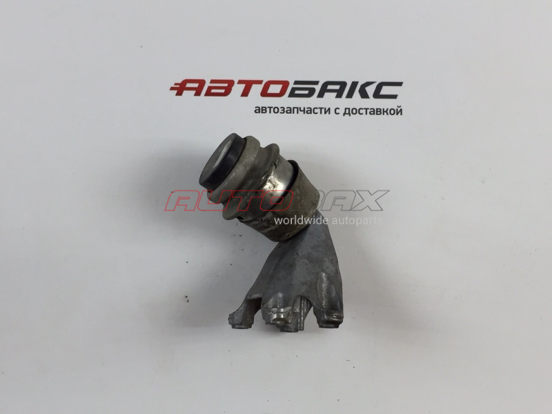 Engine/Gearbox Mount Left Touareg 2010>
