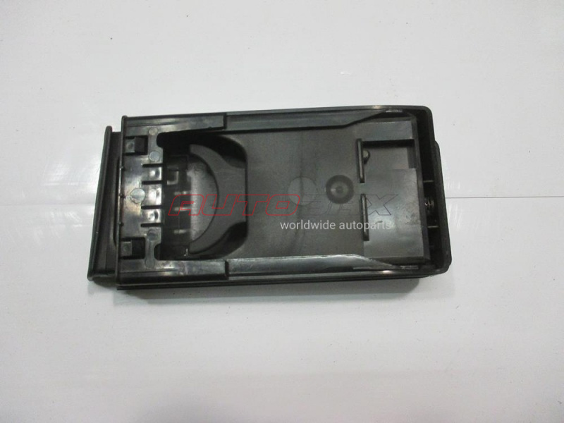 Ashtray/Coin Holder/Cupholder Outlander XL (CW) 2006>2012