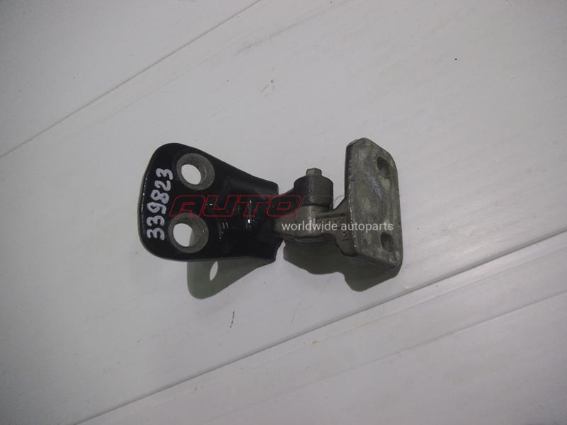 Rear Right Door Hinge Discovery III 2004>2009