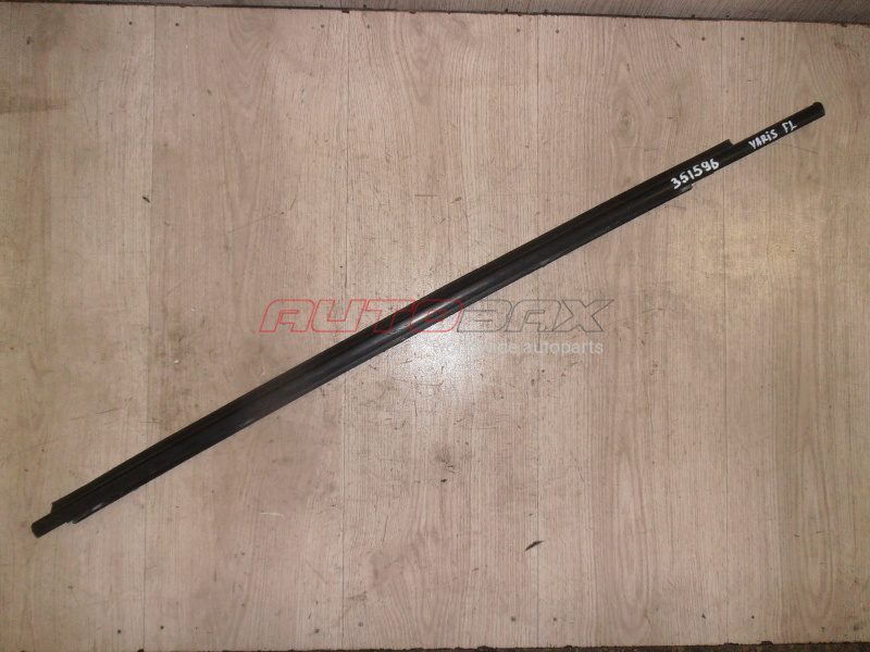 Front Left Door Glass Seal Yaris 2005>2011
