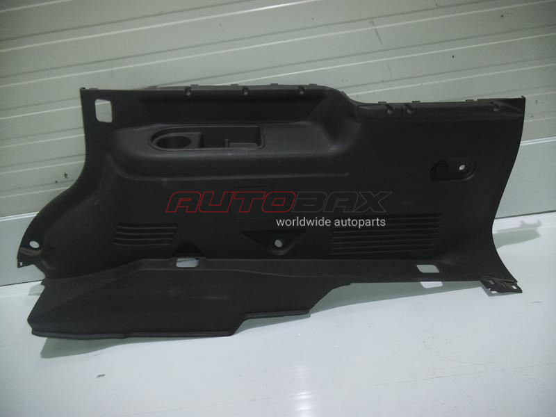 Trunk Trim/Filler Pathfinder (R51M) 2004>2013