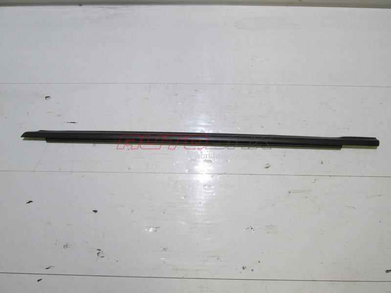 Front Left Door Glass Seal ix35/Tucson 2010>