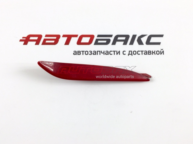 Reflector in Rear Bumper Elantra 2011>