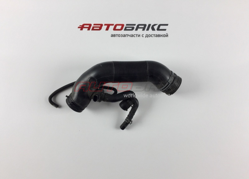 Duct/Intake Jetta 2011>