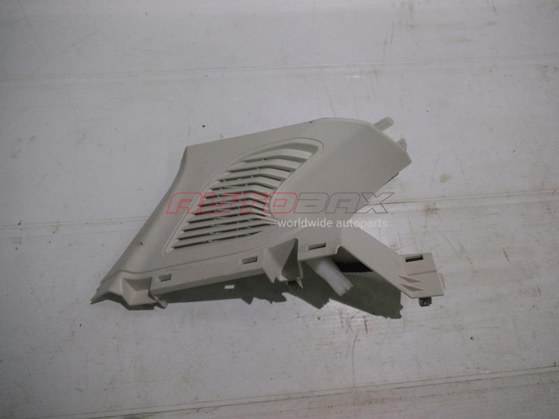 Trunk Trim/Filler Ford Focus III 2011>
