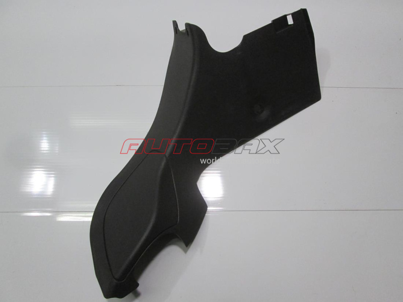 Trim/Luggage Compartment Filler Focus III 2011>