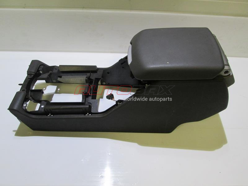 Armrest / Center Console Range Rover III (LM) 2002>2012