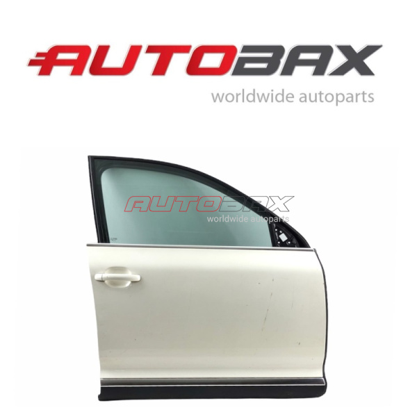 Door Front Right VolksWagen Touareg 2002>2010