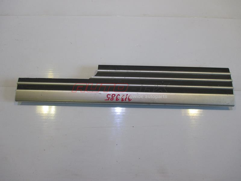 Right Threshold Trim / Scuff Plate Range Rover III (LM) 2002>2012