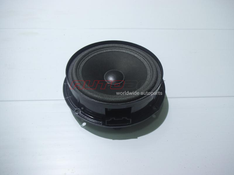 Speaker/Subwoofer Touran 2003>2010