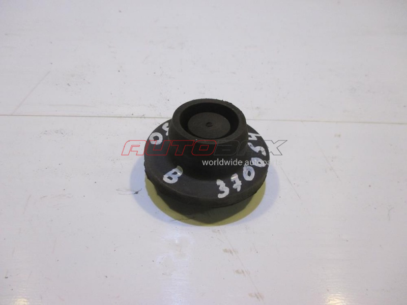 Cooling Radiator Cushion/Bracket Camry (V50/55) 2012>