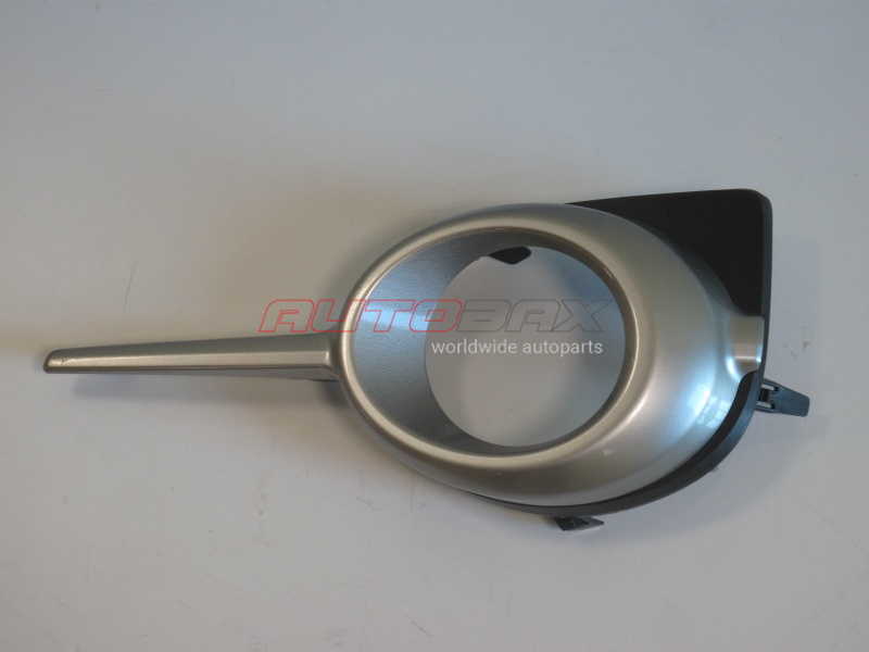 Grille/Fringe Fog Light RAV 4 2006>2013