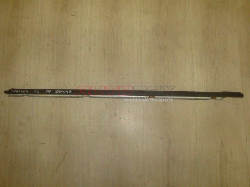 Front Left Door Glass Seal Sebring/Stratus 2001>2006