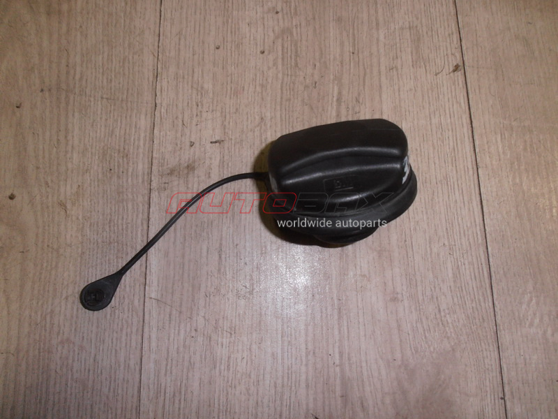 Fuel Filler Door / Mechanism / Cap Orlando 2011>