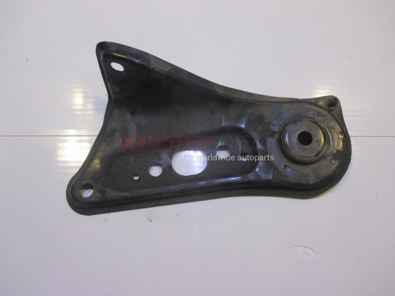 Subframe Mounting Bracket Camry (V50/55) 2012>