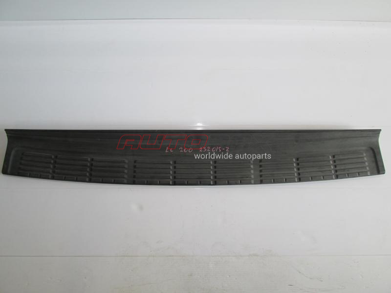 Molding/Bumper Cover Rear Toyota Land Cruiser (200) 2008>