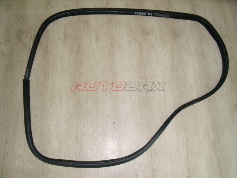 Door Opening Seal Sebring/Stratus 2001>2006