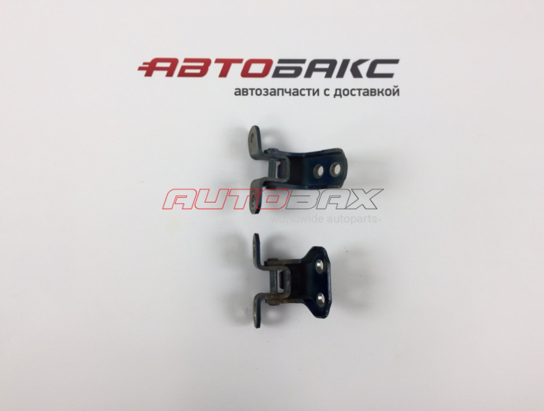 Door Hinge Front Right RAV 4 2006>2013