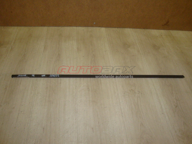 Front Right Door Glass Seal X-Type 2001>2009