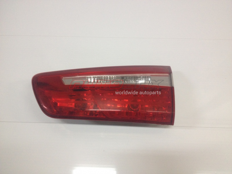 Light Rear Right Kia Rio 2011>2017