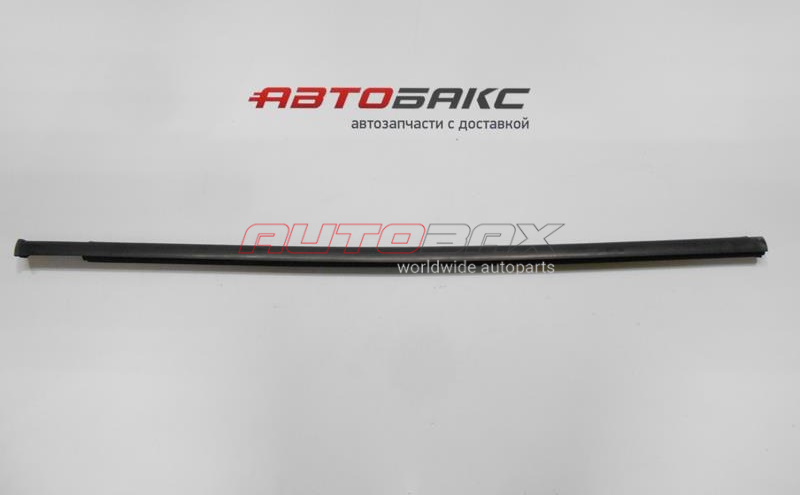 Front Right Door Glass Seal S-Type 2000>2006