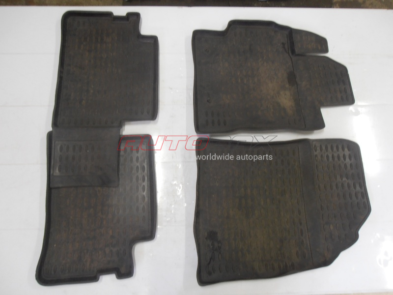 Floor mats Corolla (E15) 2006>2013