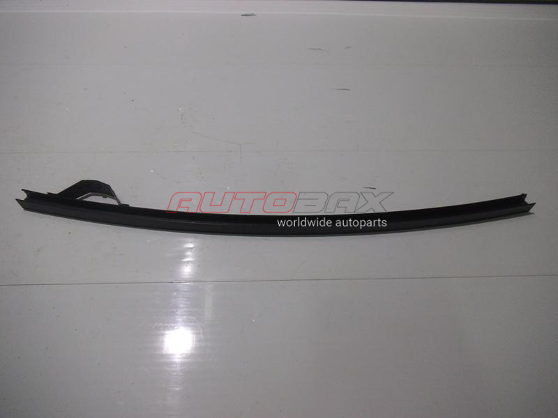Door Glass Guide Pathfinder (R51M) 2004>2013