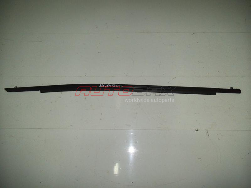 Front Right Door Glass Seal CX 5 2012>