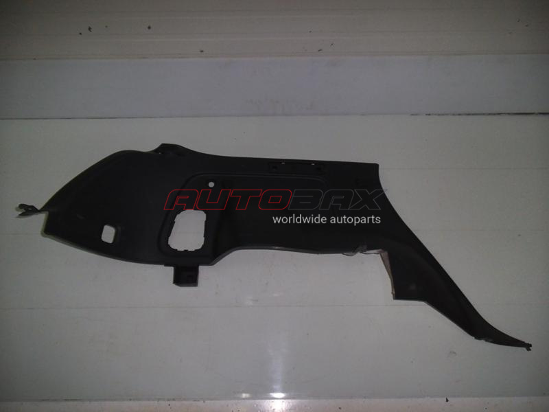 Trunk Trim/Filler Outlander (CU) 2003>2009
