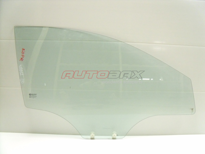 Glass Front Right Rio 2011>