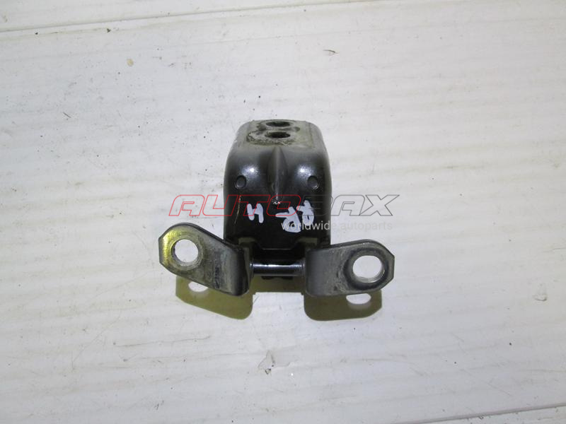 Rear Right Door Hinge Pathfinder (R51M) 2004>2013