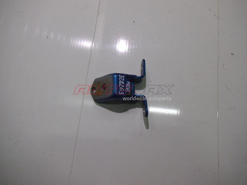 Front Right Door Hinge CX 5 2012>