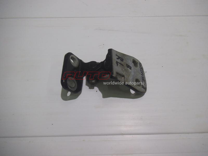 Rear Left Door Hinge Discovery III 2004>2009
