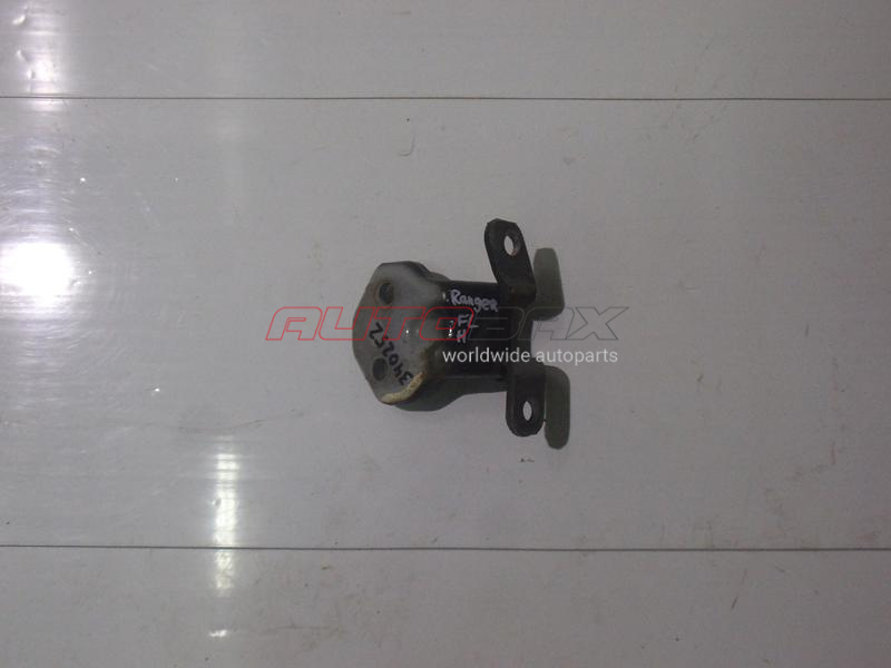 Front Left Door Hinge Ranger 2006>
