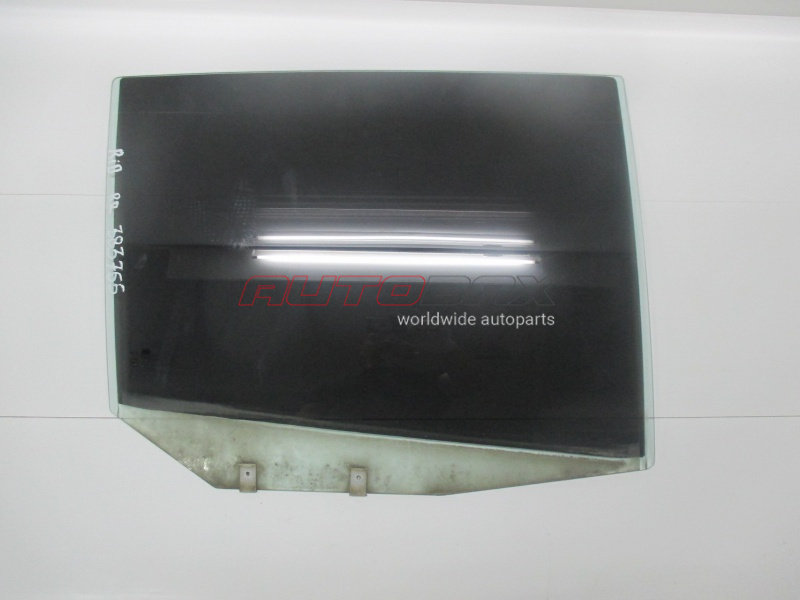 Glass Rear Right Rio 2000>2004