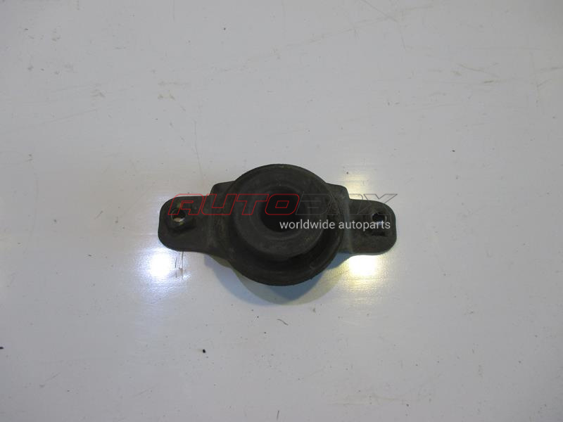 Cooling Radiator Mount/Bracket Sonata VI 2010>