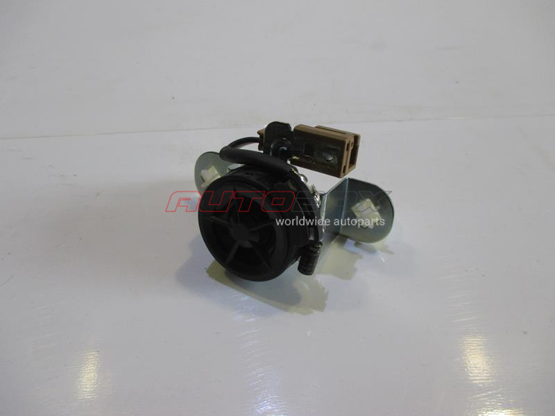 Speaker/Subwoofer Juke (F15) 2011>