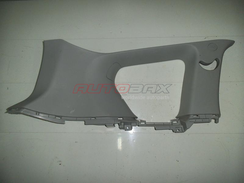 Trunk Trim/Filler Mitsubishi Outlander XL (CW) 2006>2012