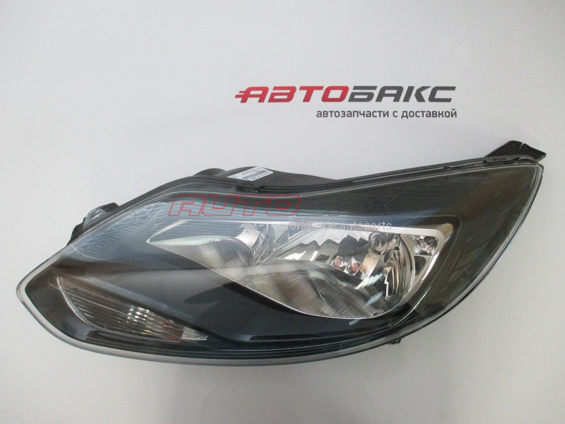 Headlight Left Focus III 2011>