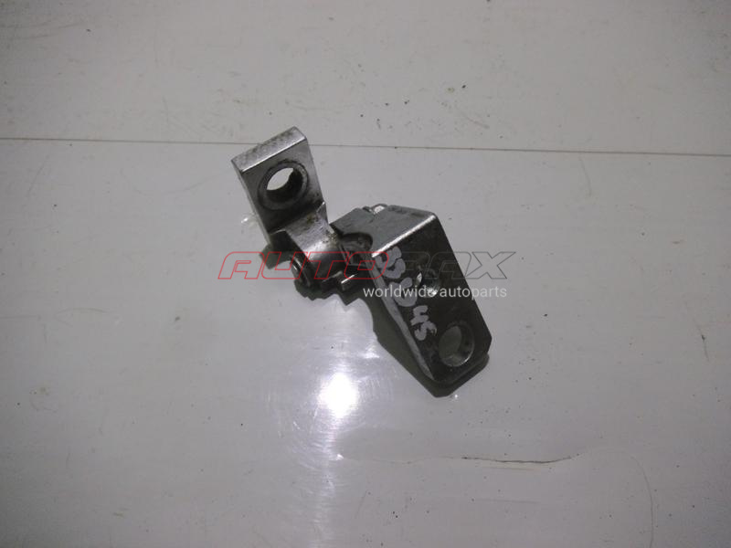 Door Hinge Front Right Touran 2003>2010