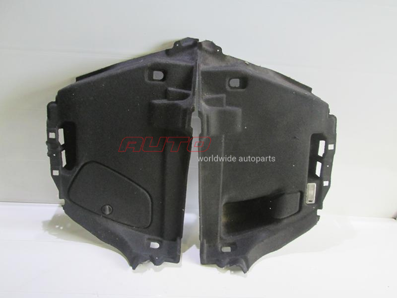 Trunk Trim/Filler Mazda 3 (BK) 2002>2009