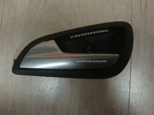 Left Interior Door Handle Focus III 2011>