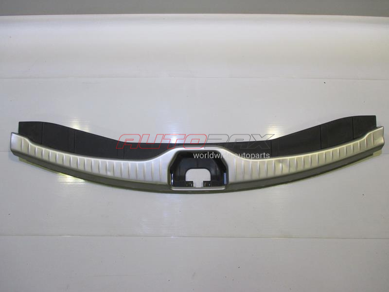 Rear Panel Trim FX (S50) 2003>2007