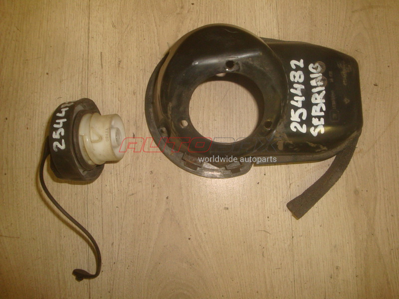 Fuel Filler Door / Mechanism / Cap Sebring/Stratus 2001>2006